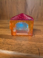 Puppy In My Pocket Lot – 3 Dog Houses & 3 Flocked Puppy Figures 2007 MEG