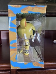 Tokidoki 6″ Yellow Tiger Vinyl Figure Simone Legno StrangeCo Creases On Box