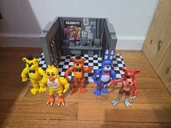 Five Nights at Freddy’s Jazwares World of WHOLE SET W/ OFFICE
