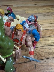 Vintage MOTU Battle Bones 1984 w/12 Figures He-Man Masters of the Universe Retro