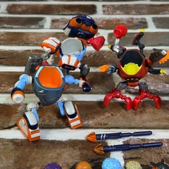 Ready2Robot Action Figure Lot Build Swap Battle Mix Match Mech Pilots MGA Toy