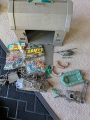 ARMY BARRACKS COMMAND BATTLE FORCE 45 Soldiers Tank Helicopter Missels JA-RU