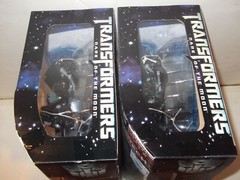 *AUTHENTIC* not HK KNOCK OFF Transformers IRONHIDE Leader Class DOTM SHARP MISB