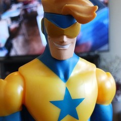 Mattel DC Comics Action Figure Yellow & Blue Plastic 2016, 2010-2019