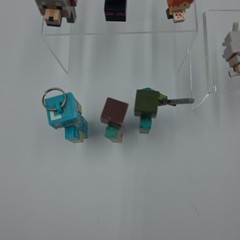 Minecraft Lot Figures Key Chain Mini Figs & Wolves Zombie Steve GUC