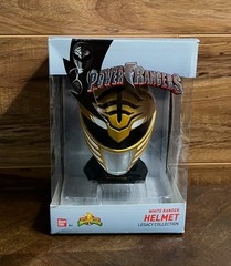 Power Rangers – White Ranger Collection – Lightning and Legacy Figures – Helmet