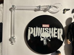 Mezco One : 12 Collective MARVEL NETFLIX the PUNISHER Action Figure