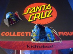OCTO HAND Custom Kidrobot Santa Cruz Skateboards Screaming Hand Figure
