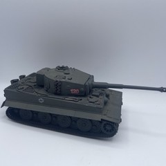 N A0129 D12 Ultimate Soldier 21st Century 1:32 WWII German Panzer Tiger I Tank