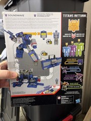 Hasbro Transformers Generations Titans Return Soundwave And Soundblaster Action