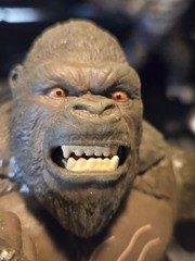 Lot Of 2 Legendary King Kong Action Figures Roars And Mouth Moves