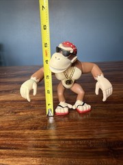 Surfin Funky Kong Figure 1999 Nintendo 64 Toy Island Rare Collectible Bandana