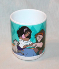 NEW IN PACKAGE VINTAGE DISNEY THE HUNCHBACK NOTRE DAME 4″ TALL 8 OZ TUMBLER