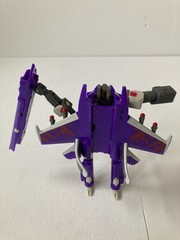 Transformers Skywarp Figure And Rocket Cybertron Deluxe Class