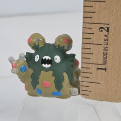 Pokemon Kids Finger Puppet 2011 Garbodor US SELLER