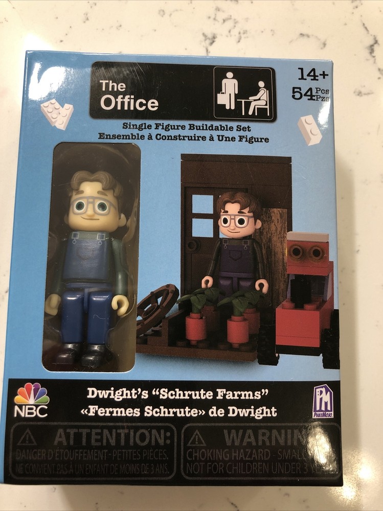 NIB -THE OFFICE Single Figure Dwight’s “Schrute Farms” Buildable Set