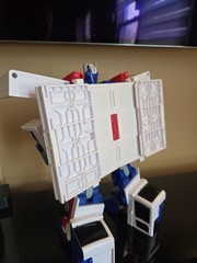 Hello Carbot Iront Transforming Robot Figure