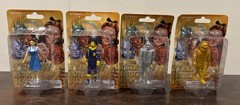 2005 The Yellow Brick Road Wizard of Oz Figure Set of 4 New Dorthy Scarecrow