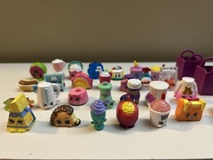 Shopkins Lot of 30 Figures Various Seasons No Duplicates EUC Ships Next Day