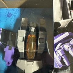 Transformers Studio Series 7 Inch Action Figure Voyager Class Skywarp