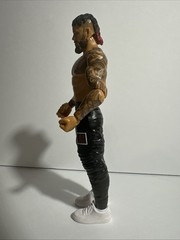 WWE Basic Championship Showdown #11 Jey Uso ONLY Bloodline Figure