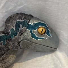 JURASSIC WORLD Baby BLUE Dinosaur Animatronic Hand Puppet REAL FX Wow Stuff EUC!