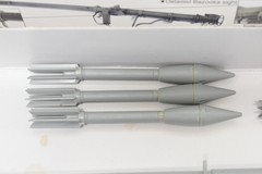 WWII U.S. Bazooka Sets Dragon 75008 Model Kit Assembled Complete