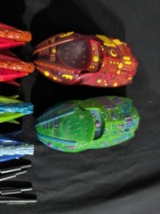 Retro/Vintage Space Pod Fistful of Aliens Pods And Launcher Lot, Red Green 1997