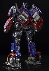 Weijiang Black Apple MPM-04 Optimus Prime