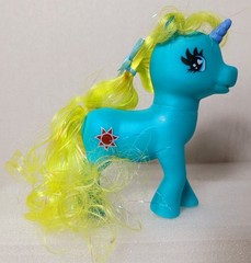 8 Vintage Wonder Pony Land UNICORN Figures plus Accessories GI-GO Toys