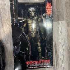 NECA Predator Jungle Hunter 19 inch Action Figure – 51527 NEW IN BOX