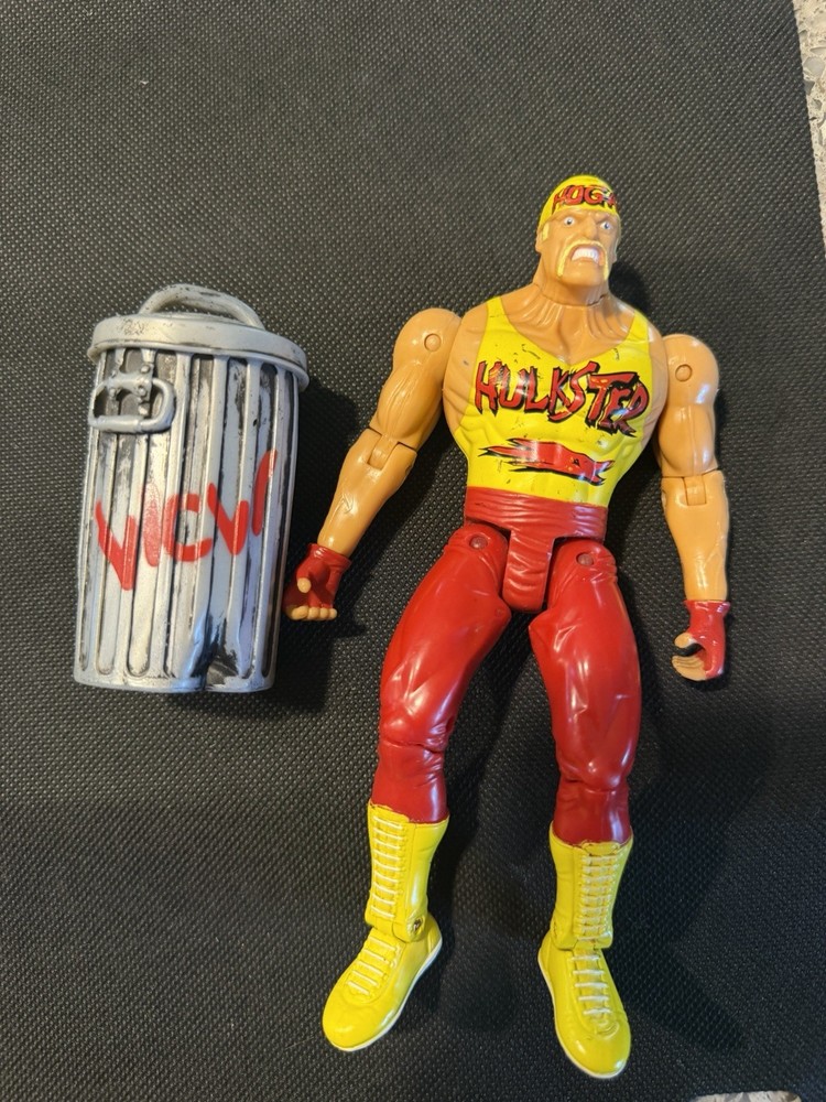 Vintage WCW 1999 Marvel Road Rebels Hulk Hogan Played Loose Figure W Trash Can