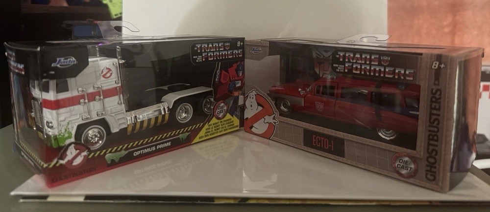 Jada Transformers X Ghost Busters(White)Optimus Prime & (Red) ECTO-1