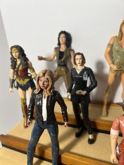 Lot/8-Movie/TV ACTION FIGURES-SCULLY/Wonder Woman/BUFFY-RIPLEY/Cassandra/Daena