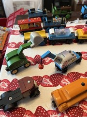 48 THOMAS THE TRAIN & FRIENDS Wood, Vintage, Metal, Buildings, Track, People +++