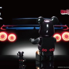 BE@RBRICK NISSAN GT-R 100% and 400% MEDICOM TOY Limited Edition Japan New F/S