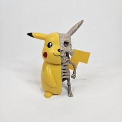 Nintendo Pokémon Pikachu Half Skeleton Figure 2019 Very Rare SEE DESCRIPTION