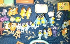 Huge Disney Bluey Playset Lot. 21 Figures, Houses, Vehicles & Accessories