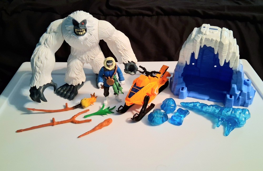 Animal Planet Yeti Action Figure Abominable Snowman Playset 100% Complete
