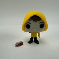 Funko POP! Movies IT Georgie Denbrough #536 Chase Vinyl Figure w/ Detached Arm