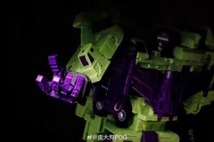 New Bee NB02 ABS Poseable hands for SS86 Devasation,in stock