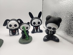 Skelanimals ToyNami Limited 2007-08. 7 Figure Lot.