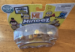 Despicable Me Mineez New in Package Minions Illumination (M1)