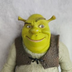 2001 McFarlane Toys Shrek Movie Action Figure 7″ Poseable