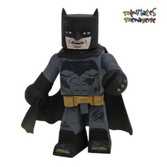 Vinimates DC Justice League Movie Battle Damaged Batman Walgreens Vinyl Figure
