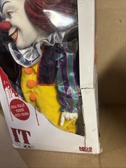 Mezco Toyz IT Talking Pennywise 15 in Action Figure – 43053 – Opened
