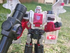Transformers Henkei Classics Megatron Platinum Voyager One Shall Stand