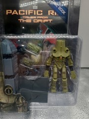 Pacific Rim Cherno Alpha Jaeger 4 Inch Figure Playset & Comic Book McFarlane