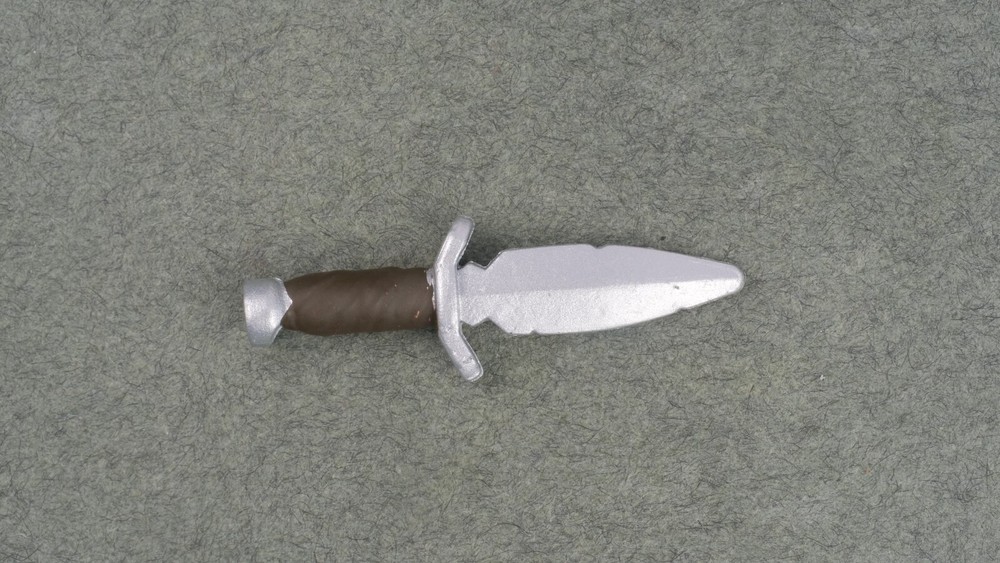 BST AXN TMNT 80’s Bebop Dagger 5″ 1:15 Scale Custom Fodder