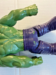 2016 Marvel Legends INCREDIBLE HULK Action Figure Avengers 11″ Tall Poseable toy